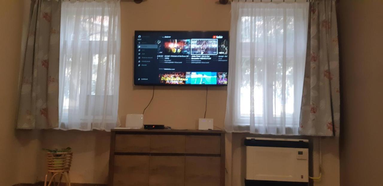 Szell 3 Apartman Apartment Szombathely Ngoại thất bức ảnh