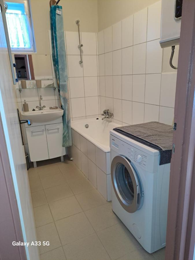 Szell 3 Apartman Apartment Szombathely Ngoại thất bức ảnh
